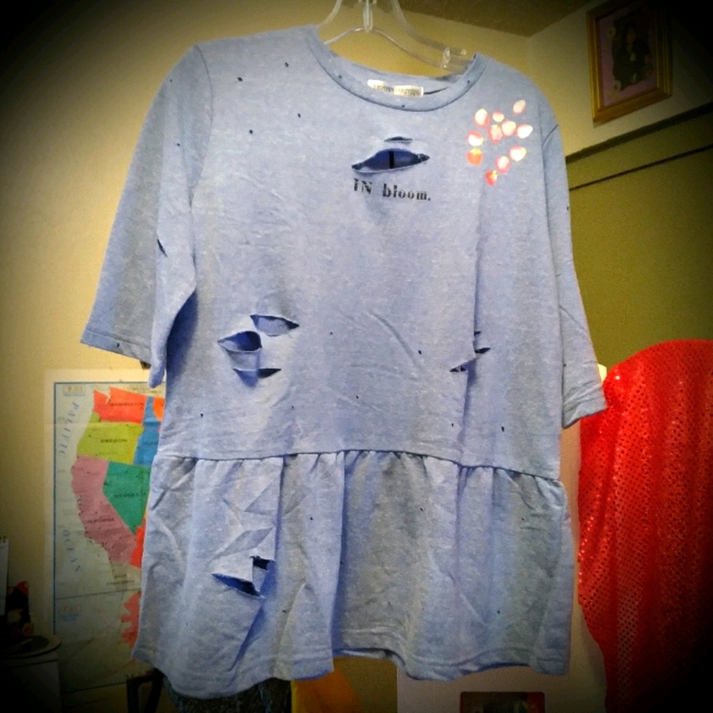 HONEY SUCKER cute cut up/sliced Tee shirt type shi